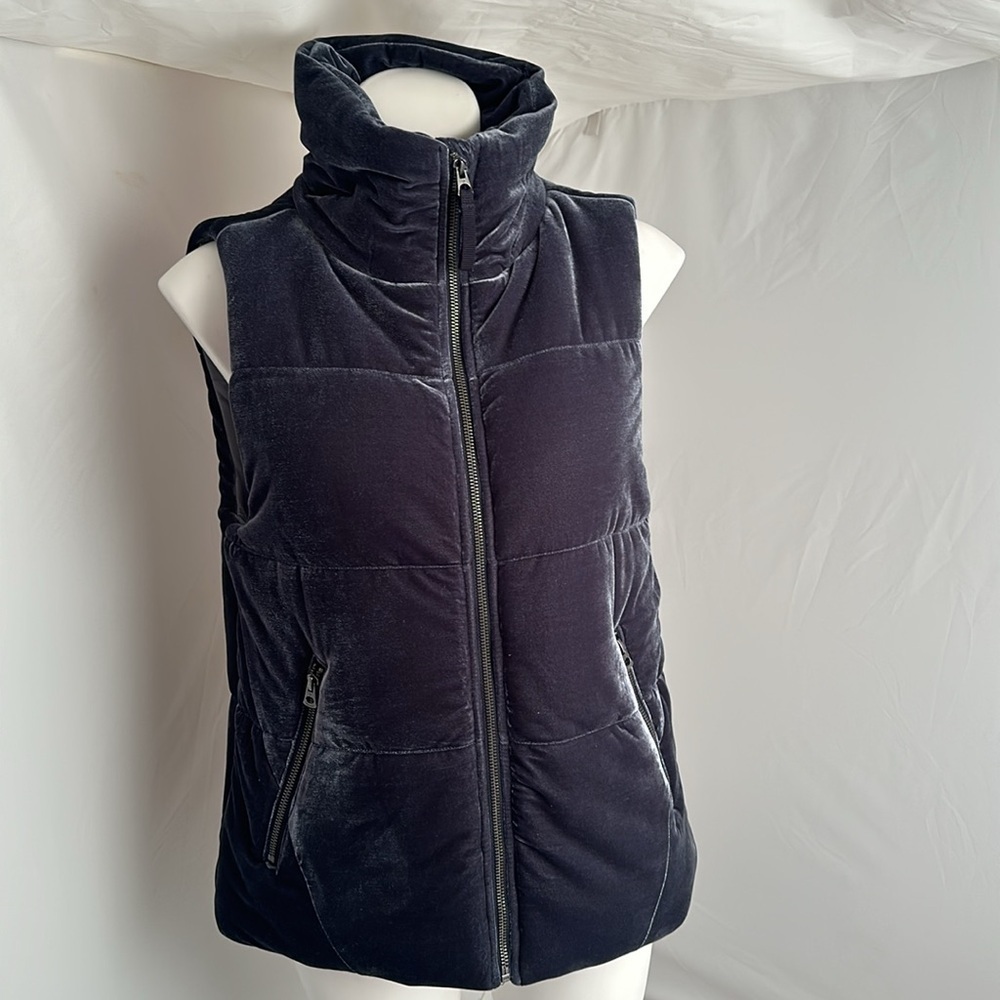 Dylan navy blue vintage velvet full zip puffer vest